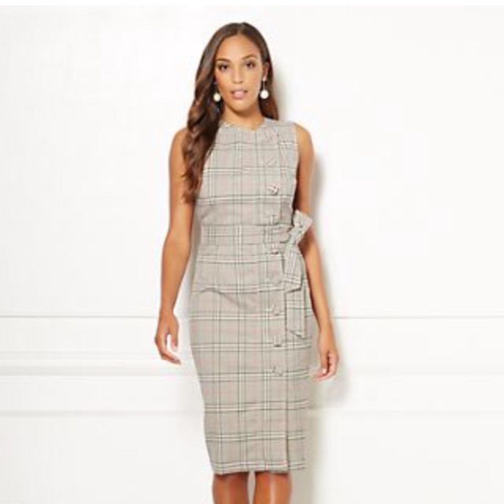 LOOKING for anyone selling NY and Co Dress